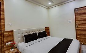 Spot On Sai P Guest House